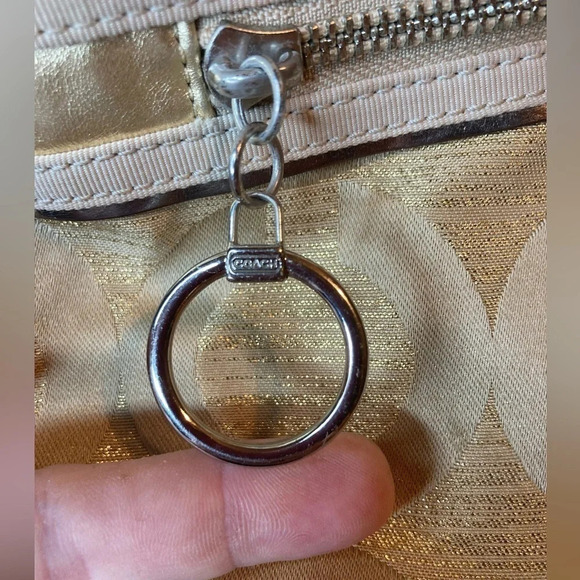 COACH Poppy Purse Bag Signature Cs Monogram Cream and Gold THREE Hang Tags GUC - Picture 9 of 16